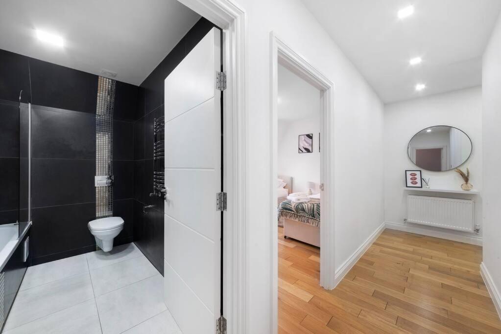 Roomy One Bed Loft Apartment Bishop's Stortford Luaran gambar